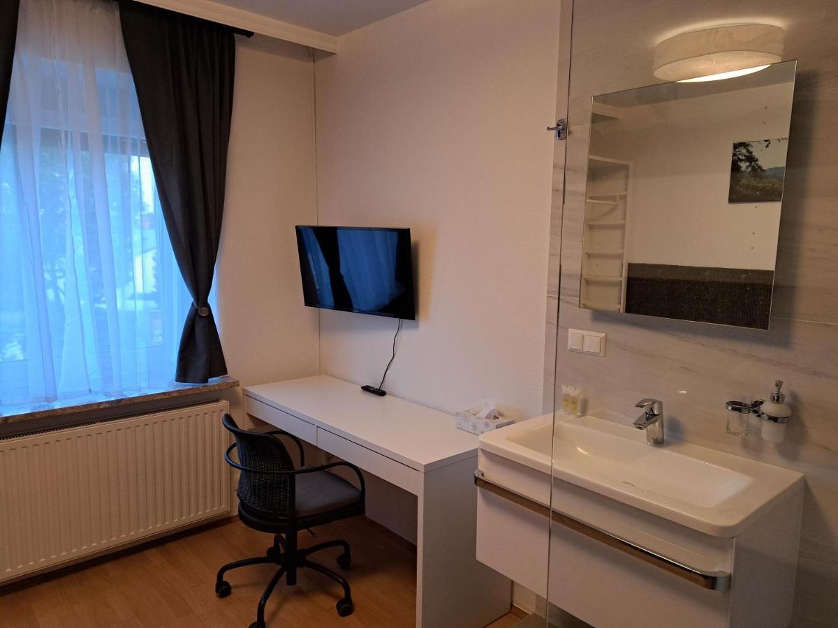 Flataid Gaestehaus Graschi - Steinbergstrasse Graz Ngoại thất bức ảnh